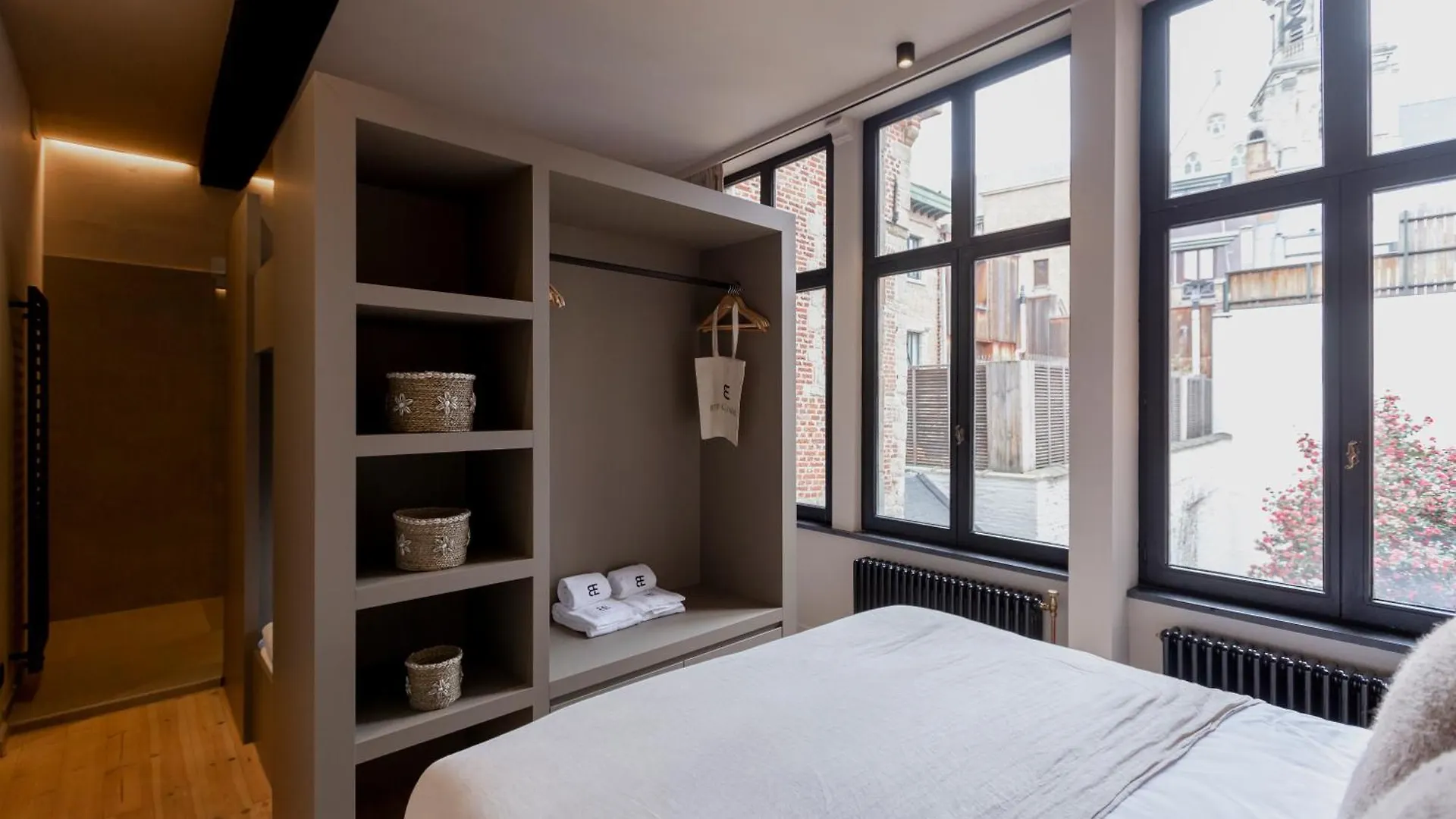 Btfl Living Antwerp Apartment