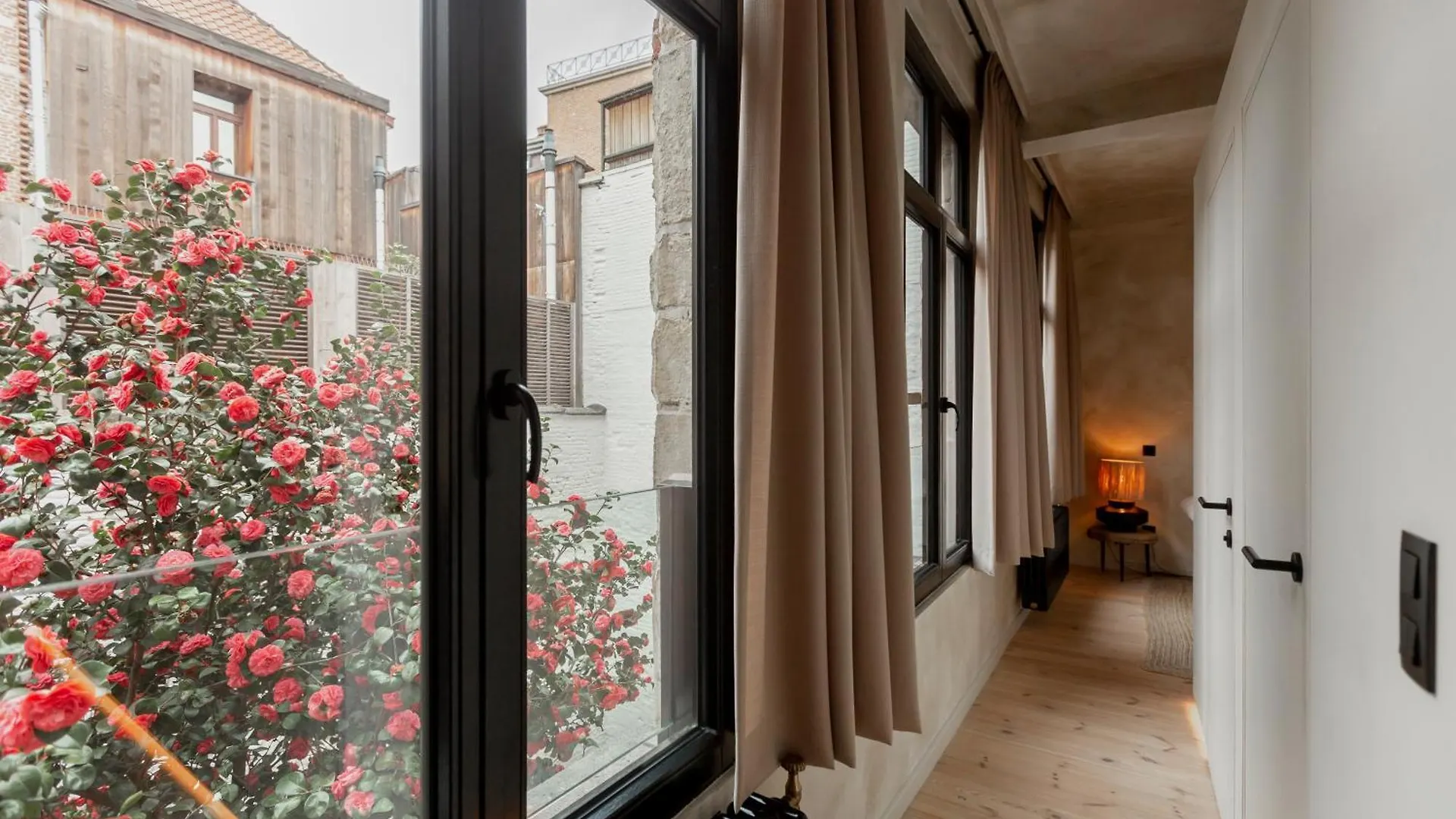 Btfl Living Antwerp Apartment