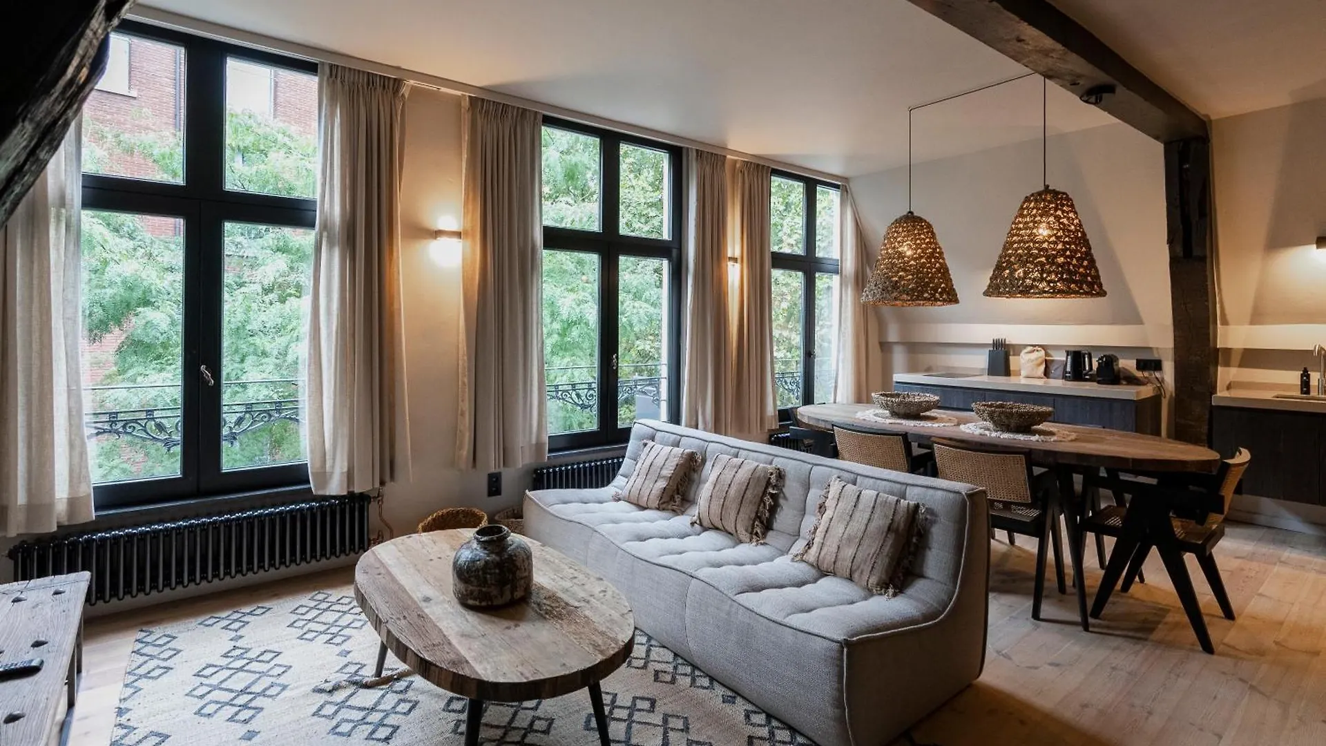 Btfl Living Antwerp Apartment