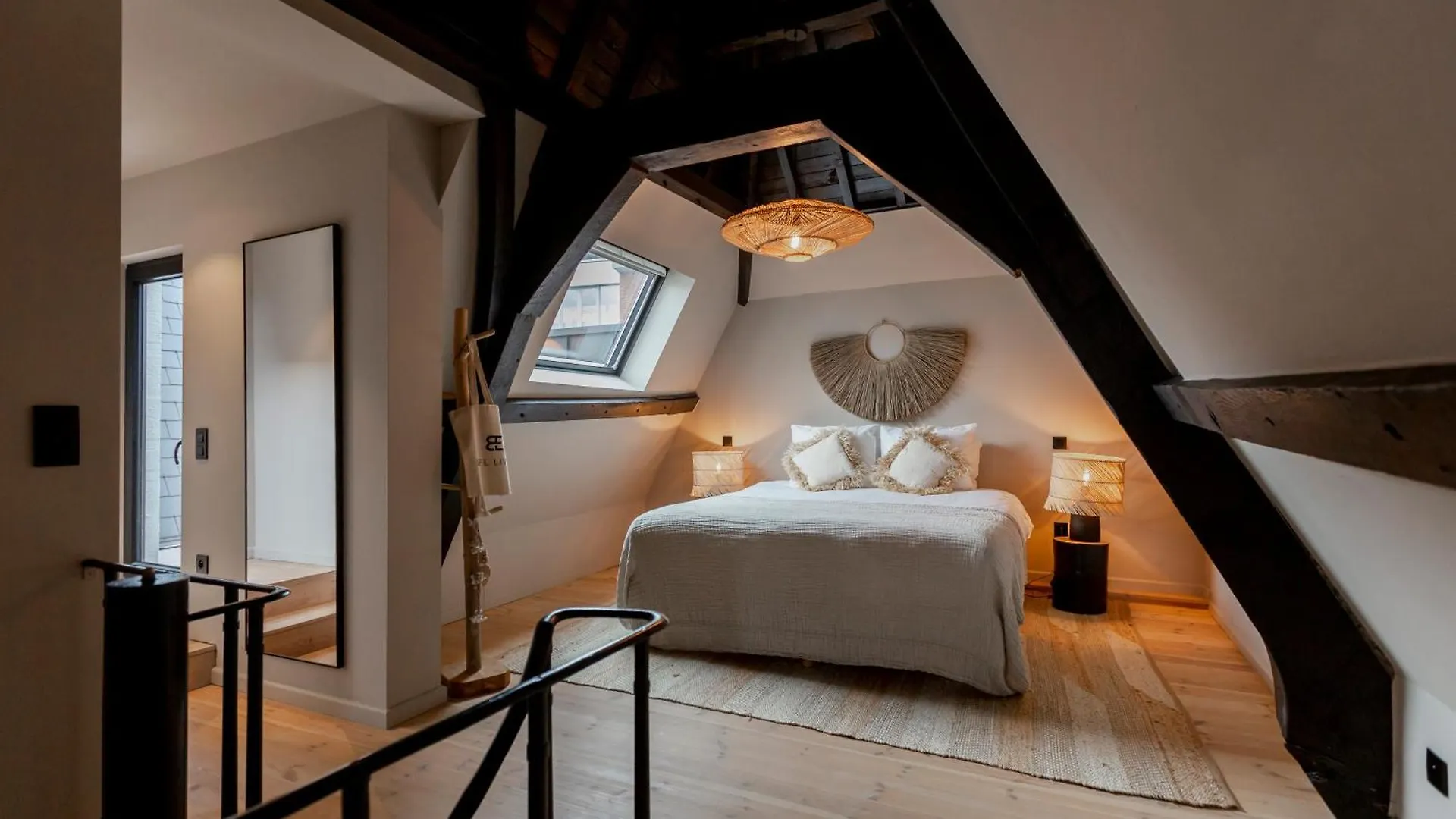 Btfl Living Antwerp Apartment